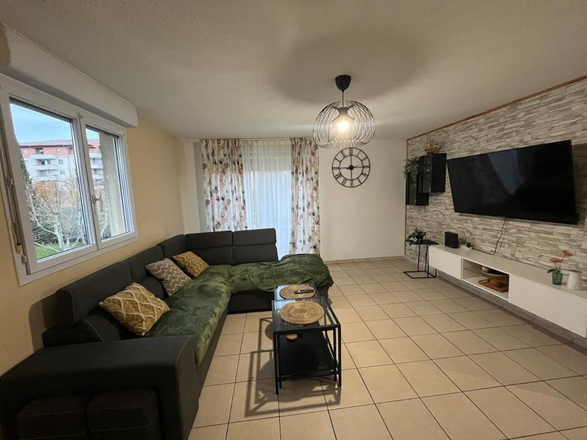 Apartment Spacieux Avec Piscine